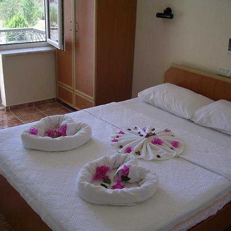 Junior Ozalp Hotel ดาลยัน ภายนอก รูปภาพ